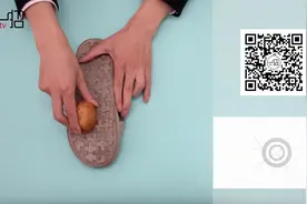 拖鞋太滑容易摔倒？一个土豆帮你搞定！超实用视频封面