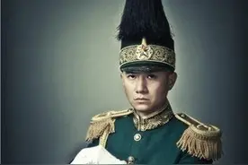文章出演《少帅》被赞脱胎换骨 激情戏遭删“报复”马伊琍不成引热议图片