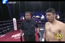 武林风：中国死神方便VS韩国金韩尔，42连胜，实力太强啦视频封面