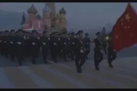 中国“男神”在莫斯科，向我们的解放军战士们点个赞！图片