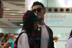 干了这碗狗粮！黄晓明在机场把baby紧搂怀中图片