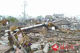 江苏多地遭遇龙卷风冰雹严重灾害图片