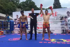 快讯：安康问心搏击“神童”在KFT决战崆峒之巅擂台赛夺冠！图片