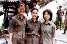 1981年，28岁的邓丽君突然造访金门，大兵面对女神不知所措图片
