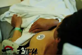 山上的蘑菇不要采！乌鲁木齐18人食物中毒深夜紧急入院图片
