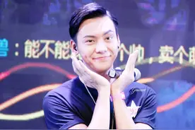 要炸天了~最爱陈伟霆鹿晗彭于晏！但是大长腿的鼻祖是他呀~图片