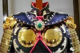 各有千秋的明光铠与日本盔甲图片