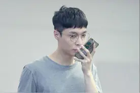 张艺兴or王嘉尔，锅盖头男神哪家强？图片