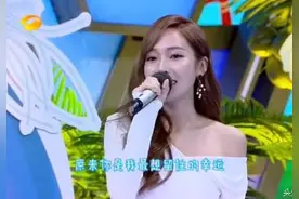 郑秀妍快本献唱《小幸运》获赞， 连赵丽颖也是全程“花痴脸”图片