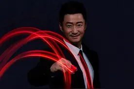 《危城》曝光炫光大片 吴京古天乐彭于晏刘青云燃爆今夏图片