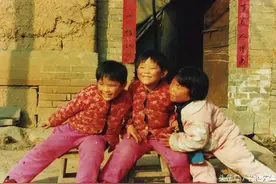 所有的童年记忆都是潮湿的图片