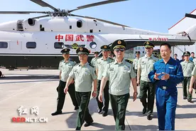 武警部队参谋长秦天考察帮建湖南总队图片