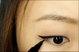 各种眼线画法教程，新手必看！视频封面