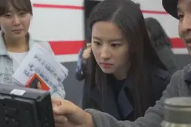 锦湖轮胎新广告片之李敏镐与刘亦菲拍摄花絮 高清视频封面