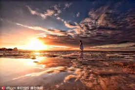 摄影师澳洲海岸拍摄日落美景图片