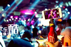 富图宝企鹅自拍神器亮相2016北京ISPO户外展图片