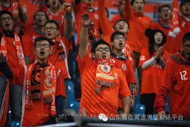 那个男孩，陪鲁能泰山17年；那些记忆，鲁蜜藏在心底！图片