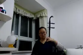 美女一首好听的《凤阳花鼓》！和你一起领略二胡的魅力！图片