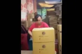阿姨最后那个表情 没有几十年功底的沉淀是绝对作不出来的！图片