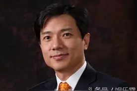 48岁百度创始人李彦宏和他的博士老婆近照曝光图片
