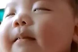 宝贝你睡着了吗？这表情真是好萌好可爱！图片
