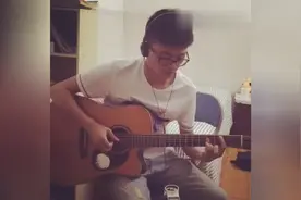 小哥吉他音乐翻唱老狼《虎口脱险》视频封面