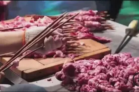 舌尖上的中国：羊肉串卖到这种份上也是没谁了，这才叫良心商家！图片