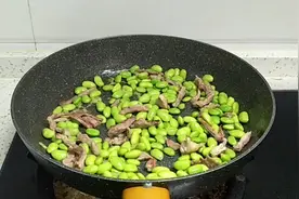 毛豆炒肉丝最简单的家常做法，1分钟就能学会视频封面