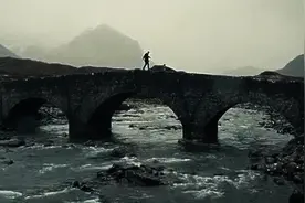 有一种感情叫兄弟情，坚毅中带着柔情图片