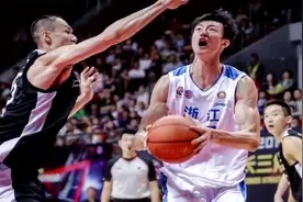 遗憾丢冠！弗雷戴特9月归队合练 上海男篮大外援届时将敲定视频封面