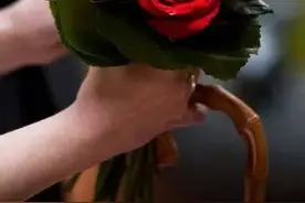 女友真心爱你的四种表现图片