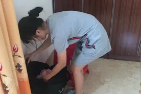 农村姑娘为何不顾网友的反对，辞职回家拍视频，她说出回家的原因视频封面