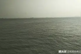 滚滚长江东逝水，万里长江，黄金水道，这里是上海，长江入海口！视频封面