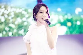 160714 允儿“BLOSSOM”广州见面会官图出炉 与粉丝度过的幸福时光图片