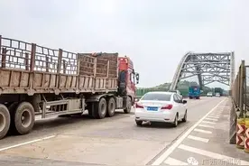 注意！南宁高速去百色需绕行 石埠北至坛洛段全封闭图片