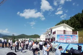 我市因地制宜精准实施易地扶贫搬迁图片