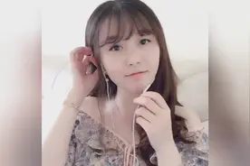美女翻唱的《原来你也在这里》简直不要太好听呀！视频封面