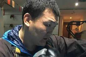 他是中国唯一的三星级拳王，比董泰山更配称巨无霸，怎奈受尽诋毁图片