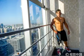 成都现“刀锋战士”，两年练成“金刚身”变“肌肉男神”图片