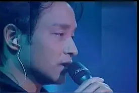 张国荣-全世界只想你来爱我 音乐盛典2000 现场版