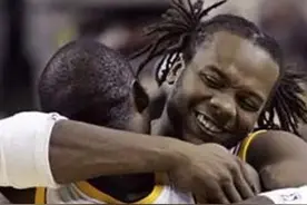 NBA史上最古怪的发型！看到小脏辫，我是服了！图片