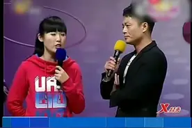 漂亮主持人崔璀的父母突然登场！崔璀喜极而泣视频封面