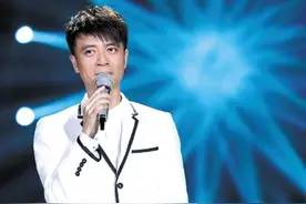 想不到，最先爆红的是不惹眼的徐佳莹图片