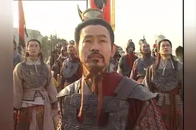 李靖拿出玲珑宝塔对抗哪吒，不料哪吒的乾坤圈太帅了，宝塔都怂了视频封面
