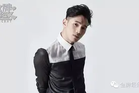 《三人行》瞩目新星王梓轩：精通各种乐器的高材生，有颜值有演技有实力的唱作人你值得拥有！图片