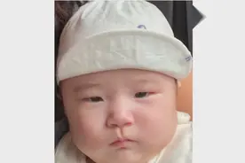 黎明首次公开女儿正面照，并吐槽女儿长相，网友：绝对亲生的视频封面