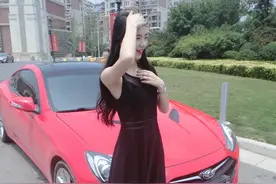 有你的世界叫幸福 漂亮媳妇当车模图片