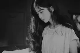 对于曾经的爱情，总有那么一个人，我们欠他一声“对不起”图片