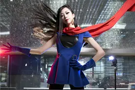 cos正片—— JOJO的奇妙冒险Lisa 深八漫场照图片