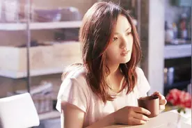 《我是歌手4》第一期冠军徐佳莹：会炸鸡排的女护士才是好歌手！图片
